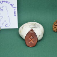 pendentif rune en cuir Othilla