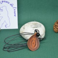 pendentif en goutte cuir oeil